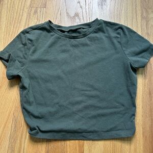 Wild Fable cropped green tee
